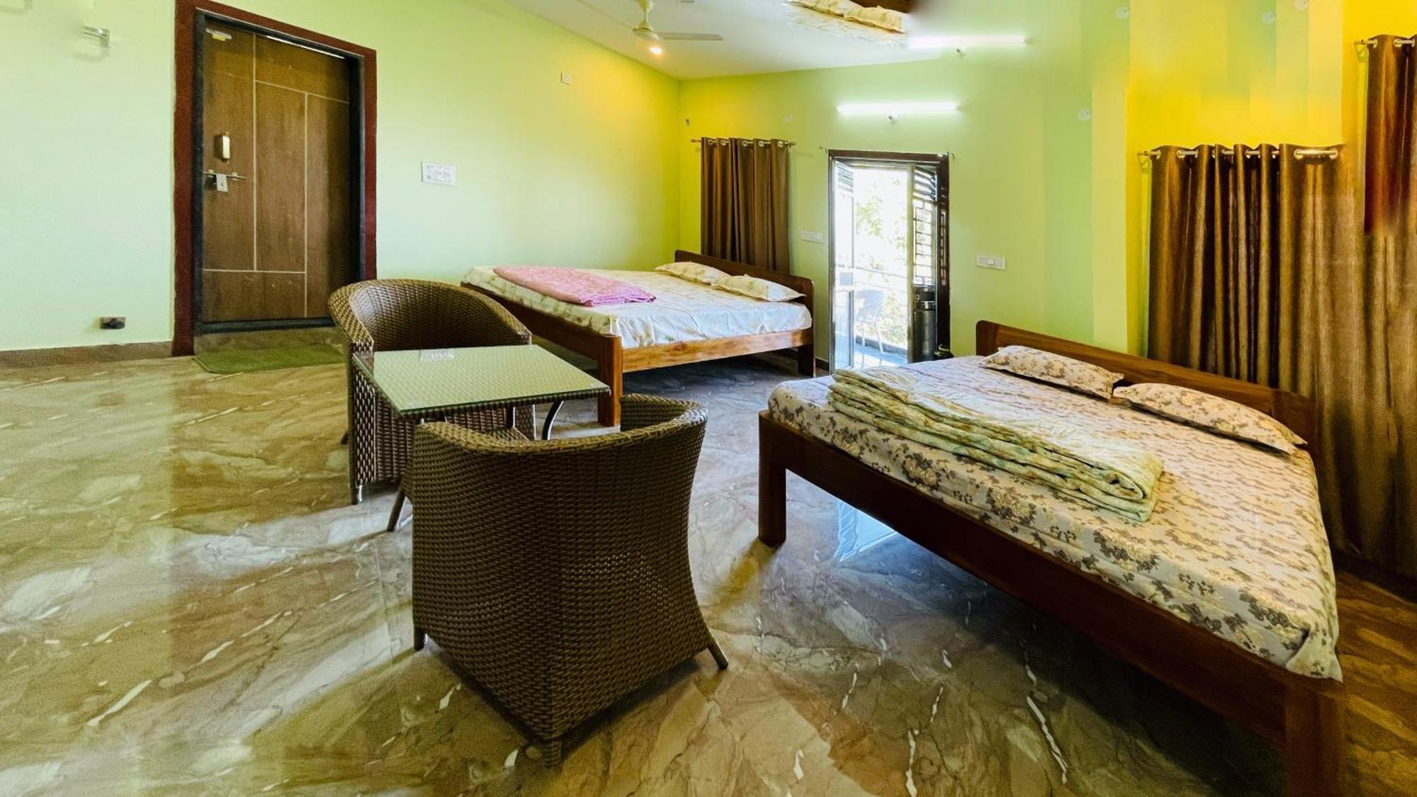 Rashi Z View Estate Stay Tarikere Esterno foto