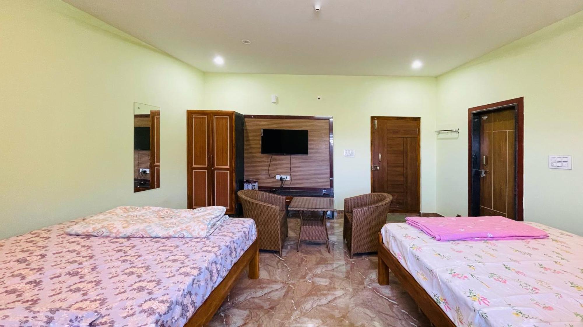 Rashi Z View Estate Stay Tarikere Esterno foto