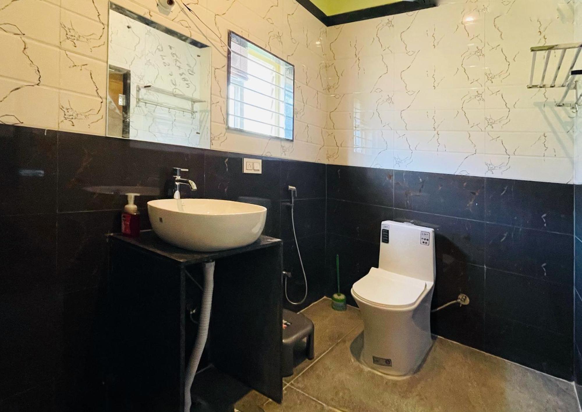 Rashi Z View Estate Stay Tarikere Esterno foto